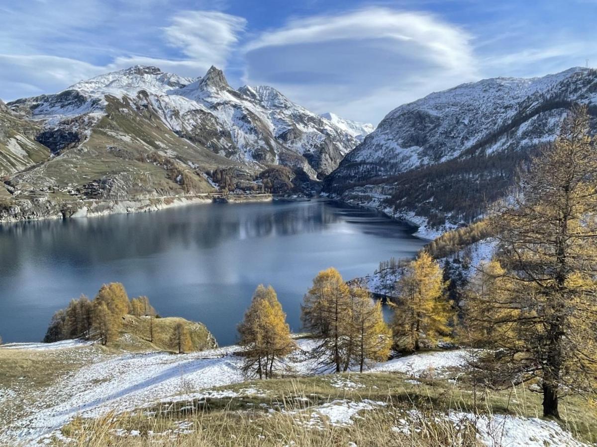 Charmant Studio Aux Pieds Des Pistes Vue Sur La Montagne Tignes Exterior photo