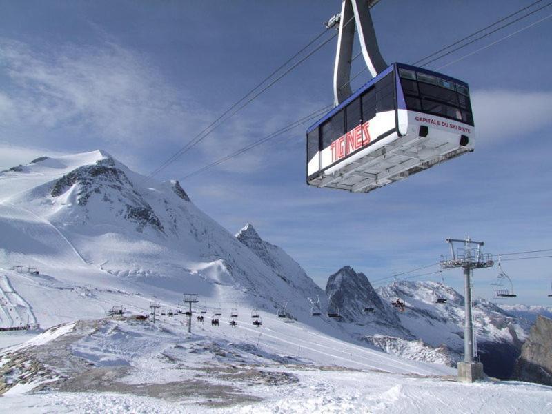 Charmant Studio Aux Pieds Des Pistes Vue Sur La Montagne Tignes Exterior photo